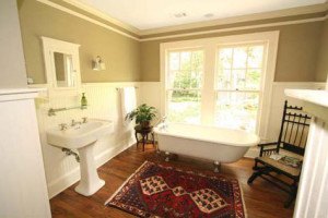 Cottage Spa-style Master Bath