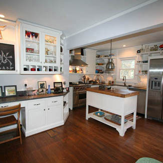 Peachtree Hills Country Cottage Kitchen